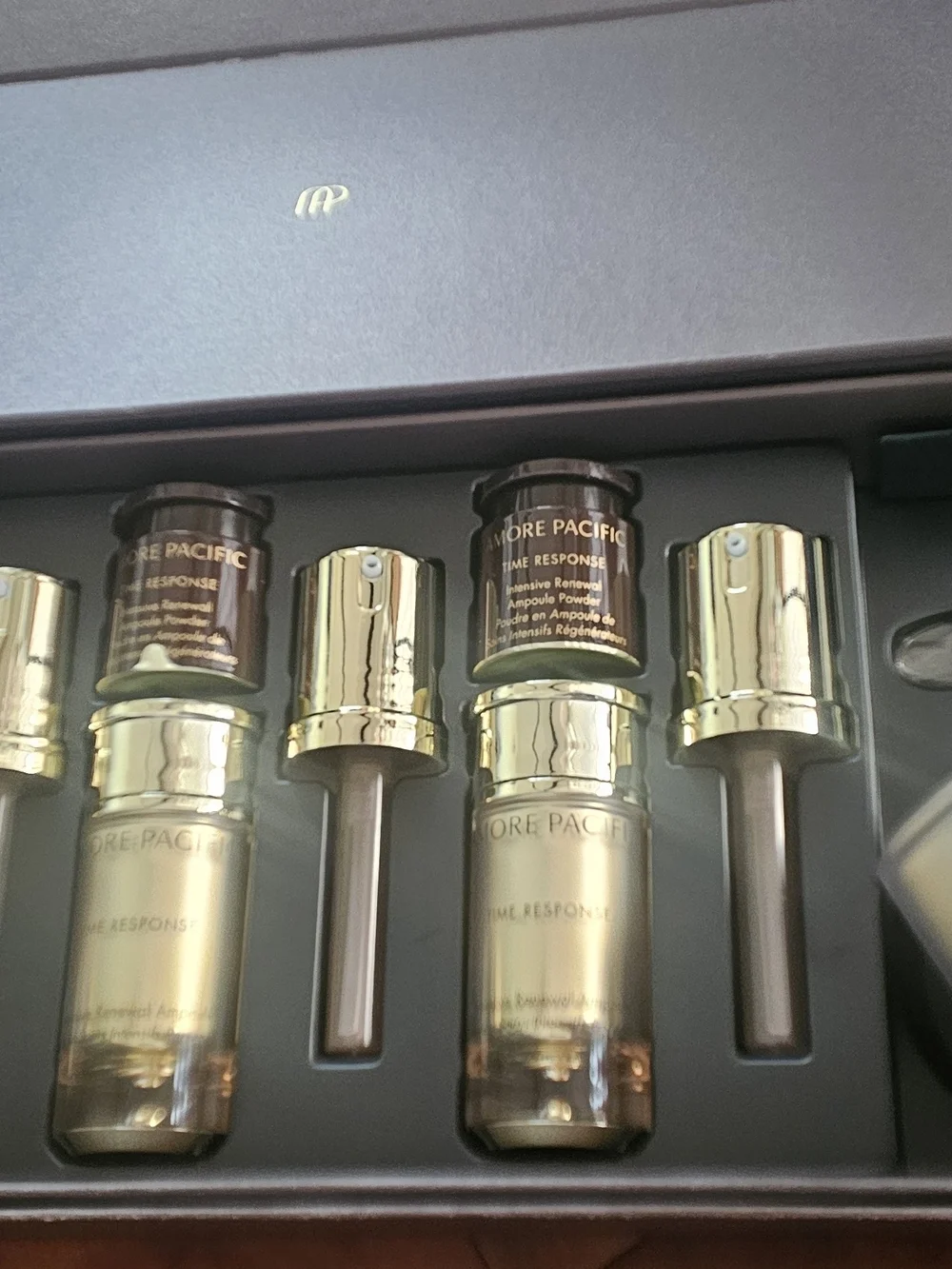 Amore Pacific Absolutea Collection Time Response Intensive Renewal Ampoule